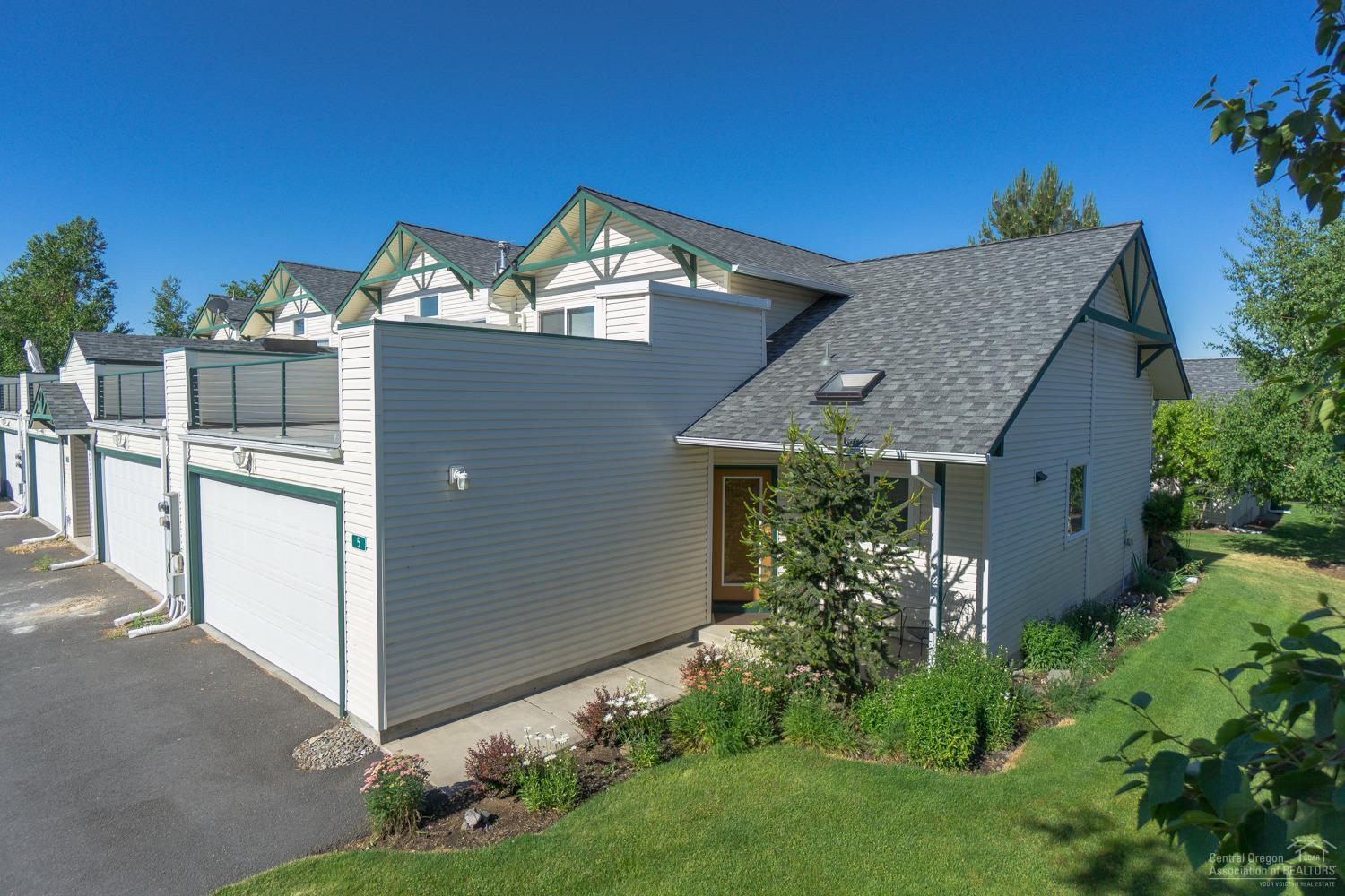 Peaceful NW Redmond setting, quiet corner unit town home is move in ready. Tucked away from 19th street & at the end of the row, enjoy your private patio & garden & bbq on the back patio. Tons of windows on the North side to pull in natural light w/o the heat! Immaculately cared for w/new interior paint, all appliances included. Main level Master Suite, 2 bedrooms & a loft & expansive rooftop deck upstairs. Dbl car garage, tons of storage. Great opportunity to enjoy NW living w/o all the maintenance!