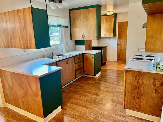 Summers Lane Homes - Residential