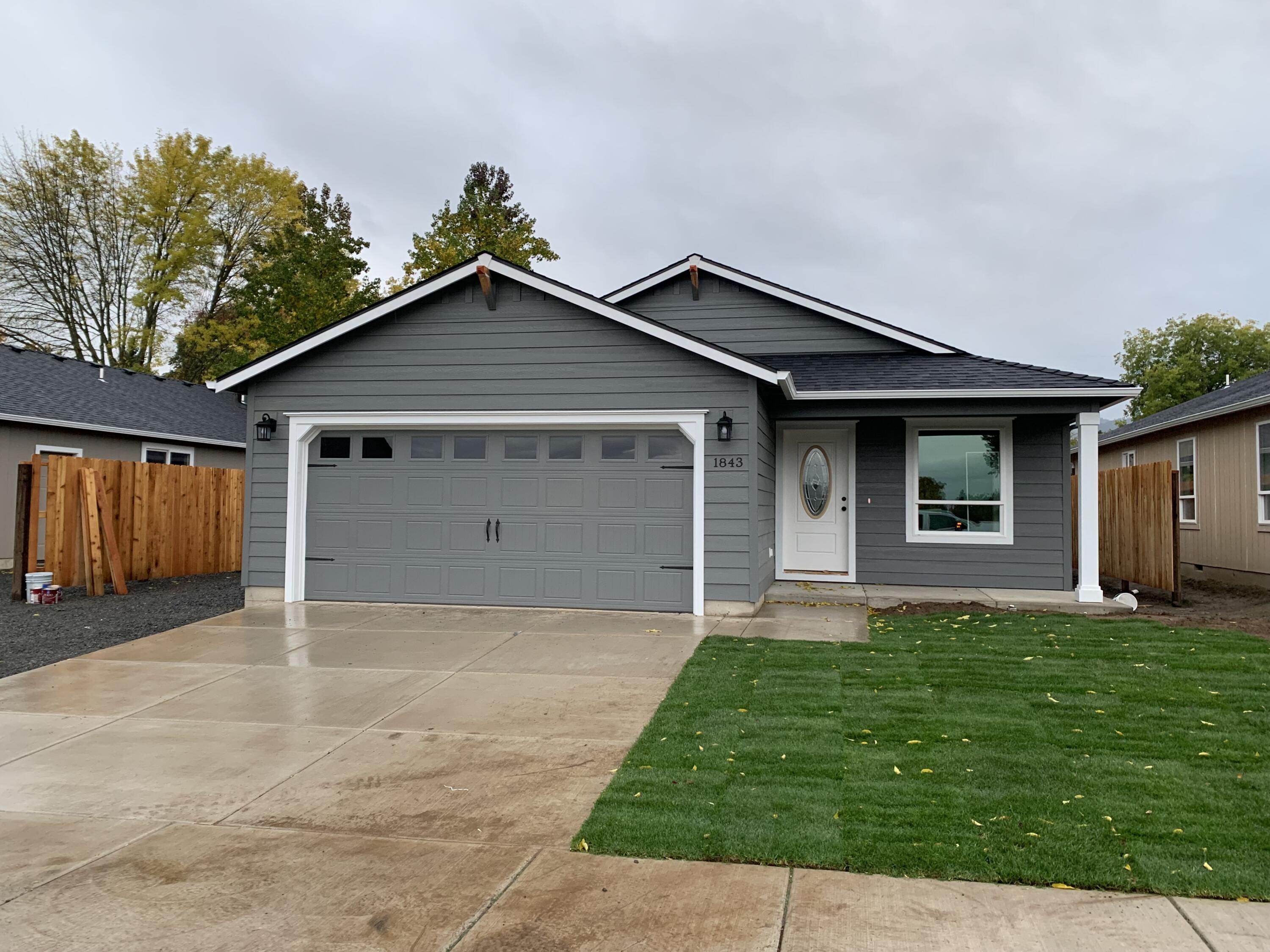Brand new 3 bedroom, 2 bath home built by Horton Homes Inc..  Beautiful area in SW Medford.  Open floor plan with vaulted ceilings makes this home feel spacious. Home features, open concept floor plan, Custom cabinets, Granite,  Lamanite flooring,  Covered back porch.  and much more. Some pictures are for illustration only but very like in kind.  Listing Agent is related to Seller and builder.