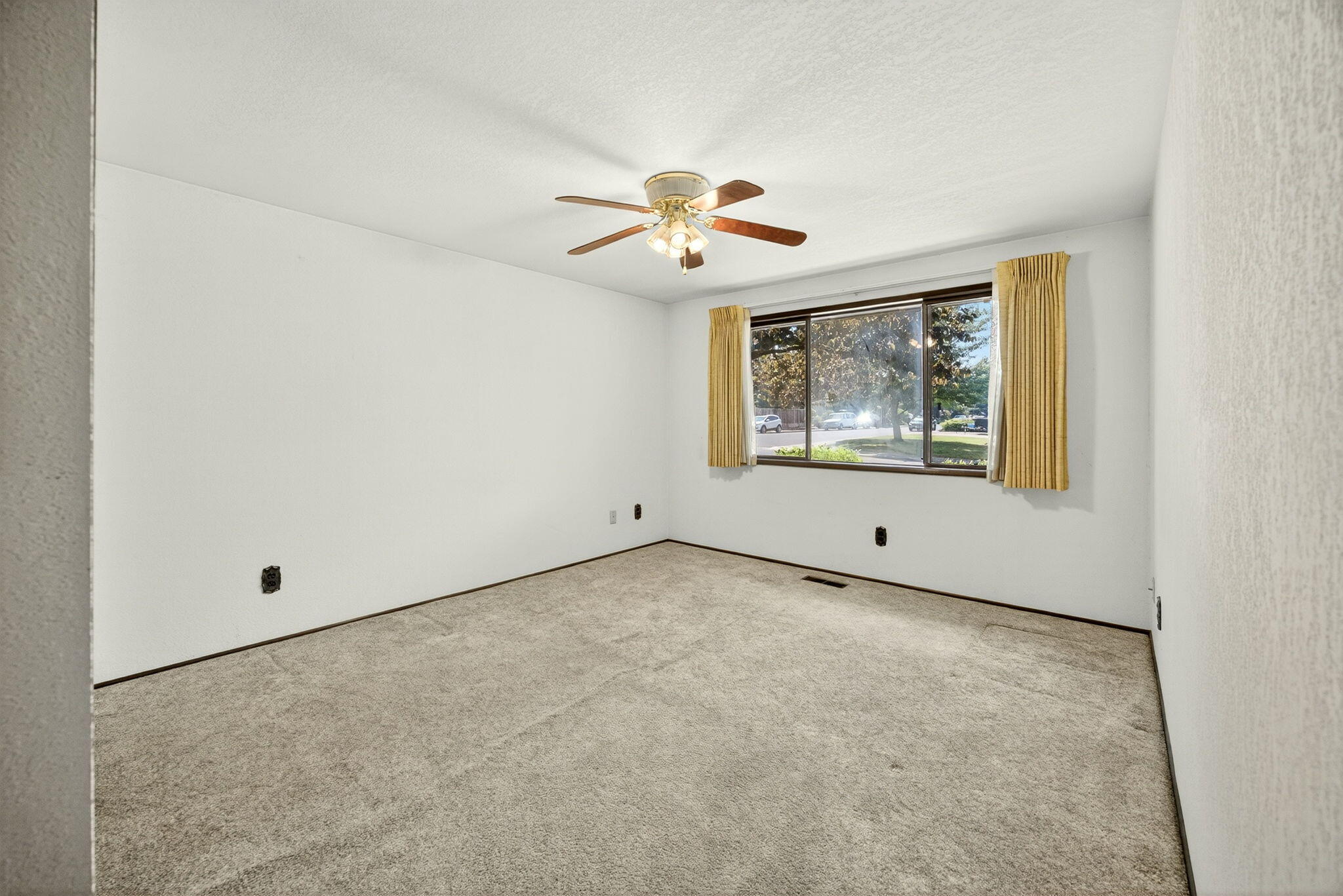 Greenhills Estates Unit No 1 - Residential