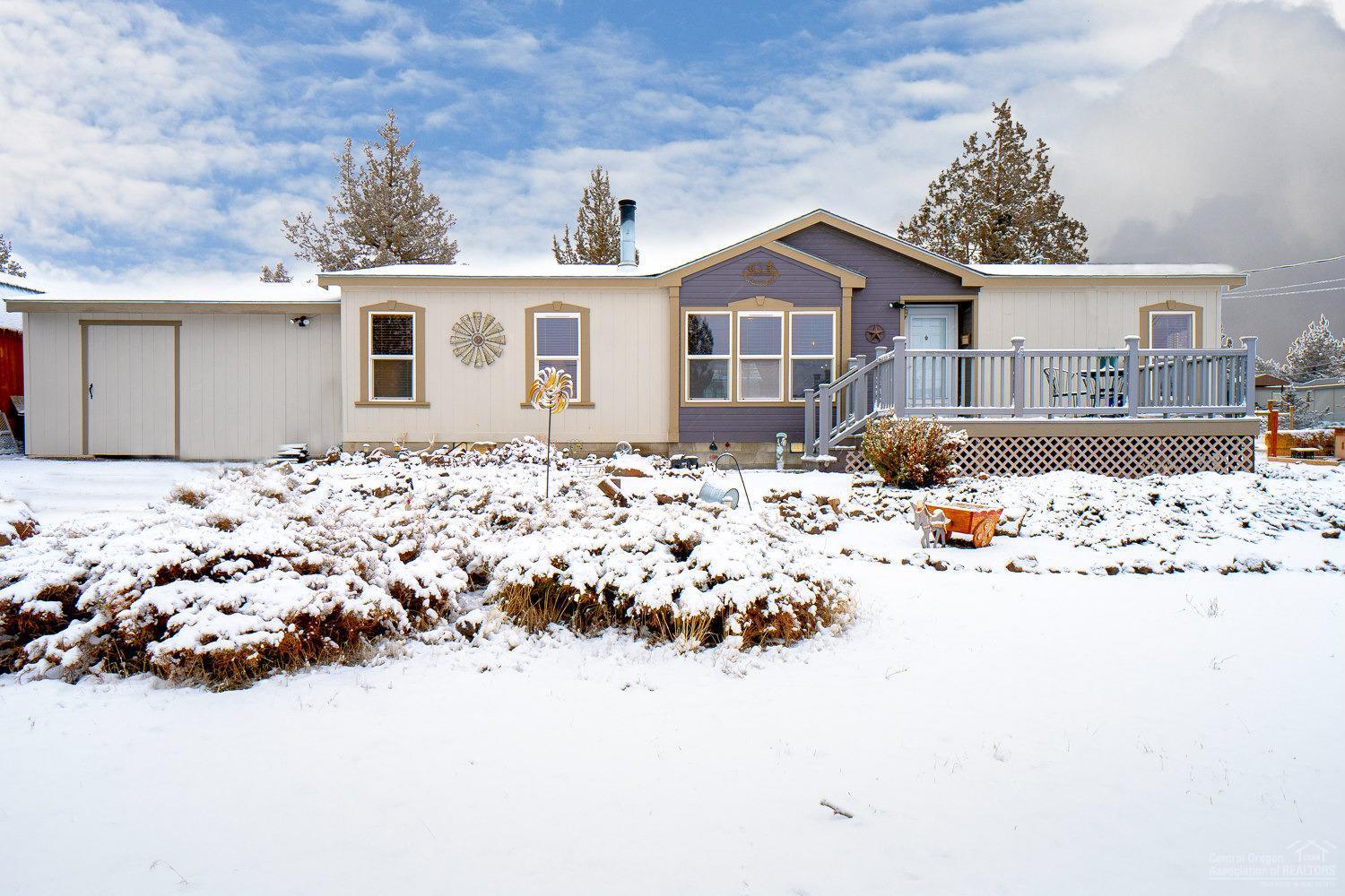 Enjoy Cascade Mtn Views from this move in ready home in the heart of Crooked River Ranch! Recently updated home on 1.6 acres offers new paint, roof, water heater, flooring & more. Open layout w/central kitchen w/lg pantry, breakfast bar, den/3rd br & Master separation. Certified wood stove, furnace AND ductless heat pump w/Air Conditioning for year round comfort. Master Ste has Mtn Views, bath features a fantastic garden tub. Over an acre of pet safe fenced area, chicken coop & even a doggie door! Easy outdoor entertaining on durable composite decks. Bring your toys - plenty of graveled RV parking & storage in enclosed carport. Located off a paved road, near miles of trails & perfect for horses. The snow won't last long... don't miss this one!