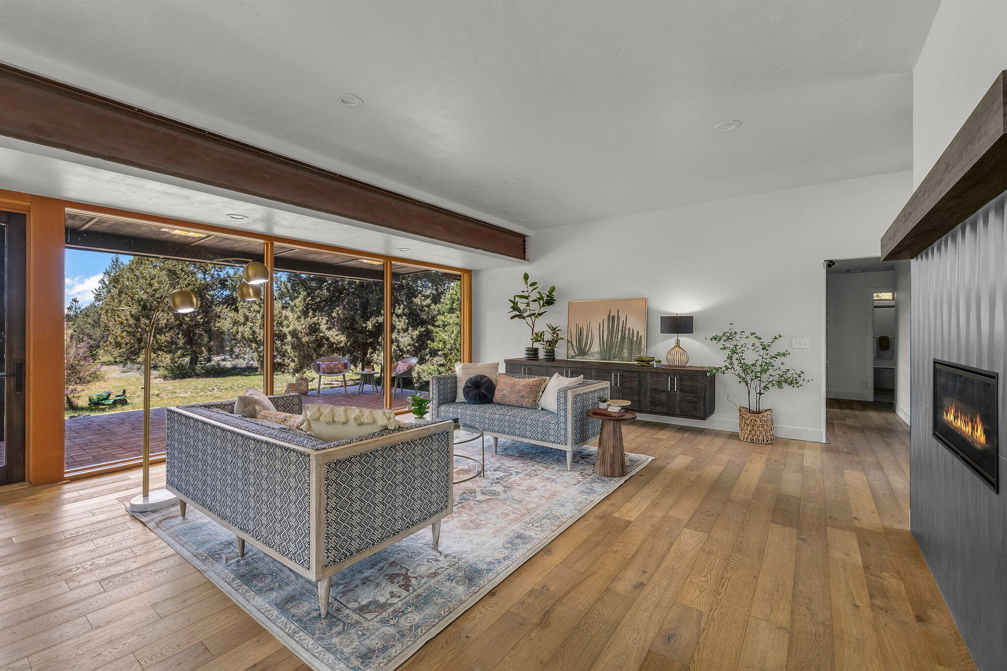 Hunnell Hills - Residential