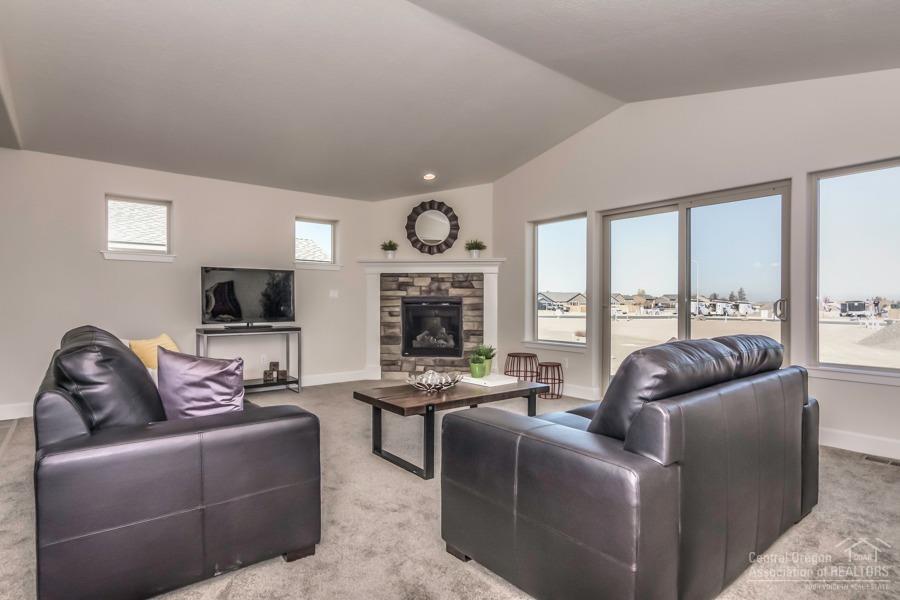27 Elm - Residential