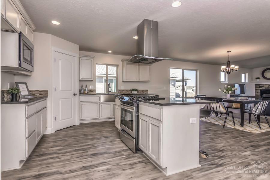 27 Elm - Residential