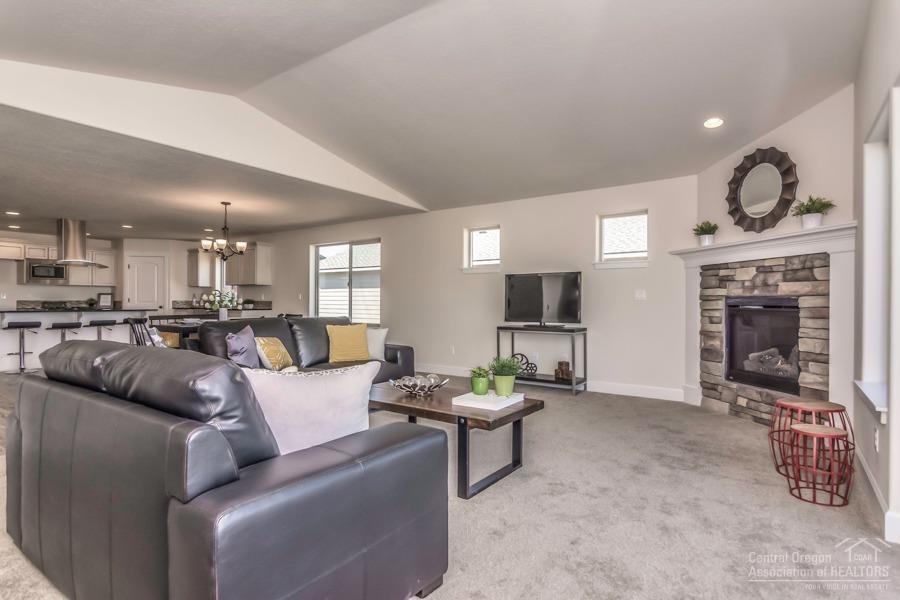27 Elm - Residential