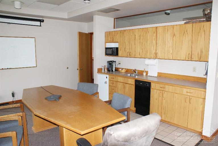 Deschutes River Cros - Commercial Sale