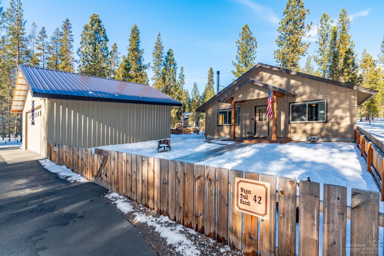 Wagon Trail Acreages - Residential