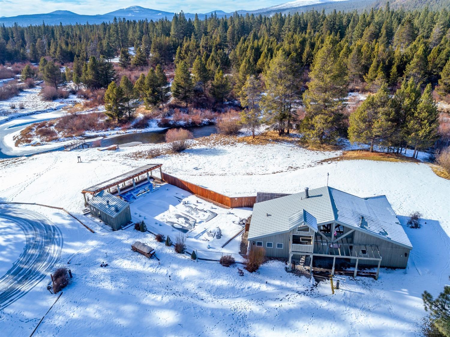 Wagon Trail Acreages - Residential