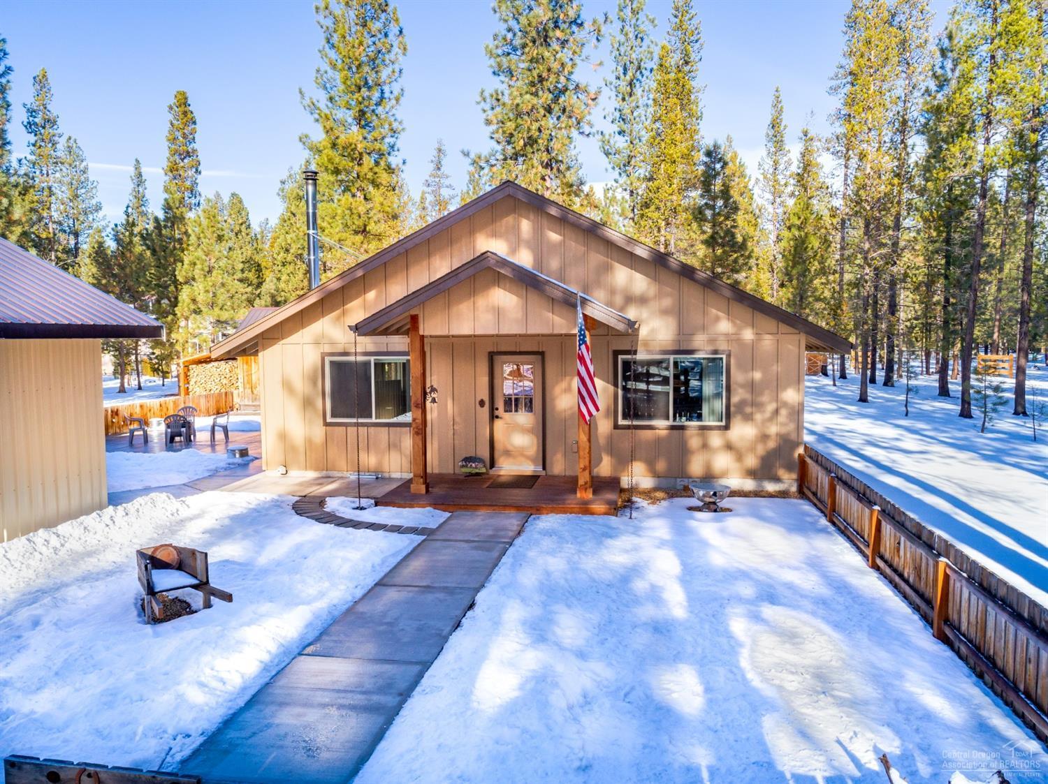 Wagon Trail Acreages - Residential