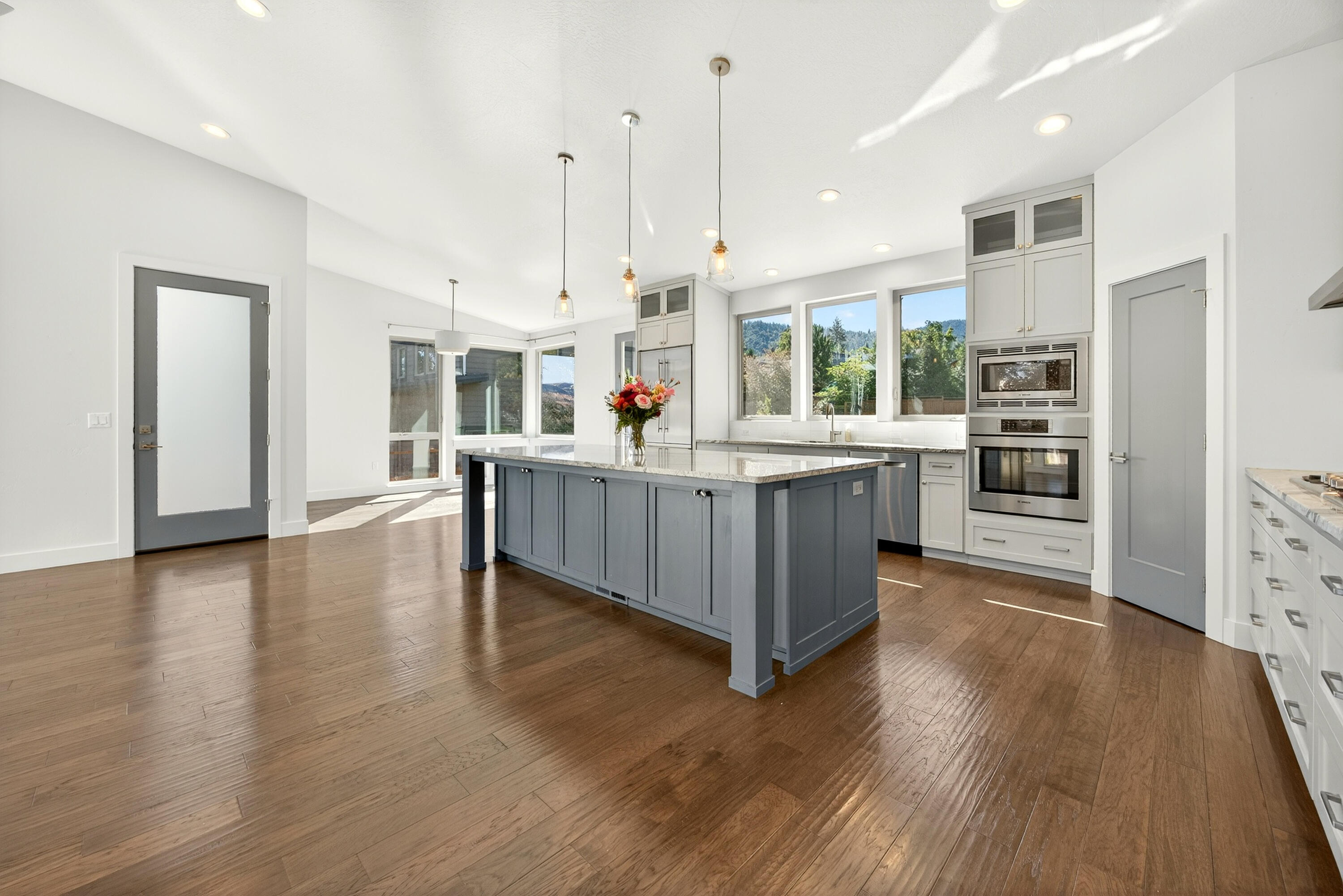 Creekside Meadows - Residential