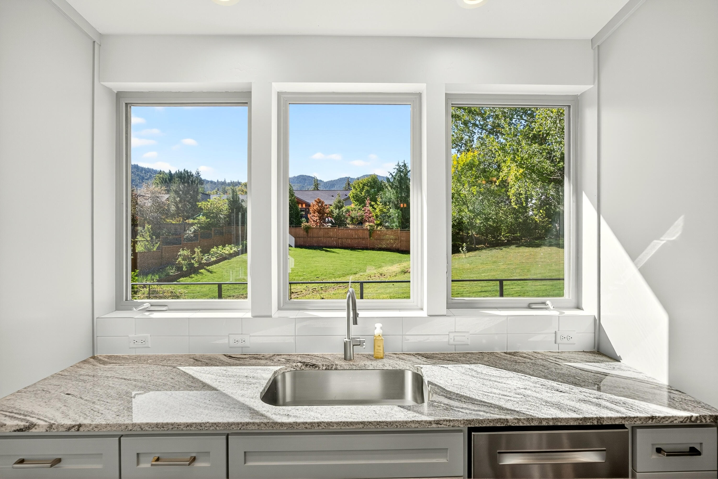Creekside Meadows - Residential