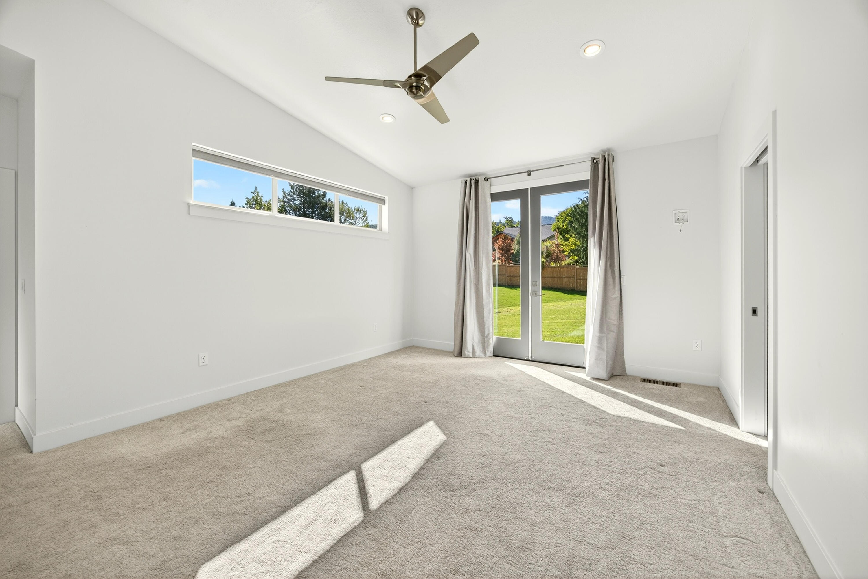 Creekside Meadows - Residential
