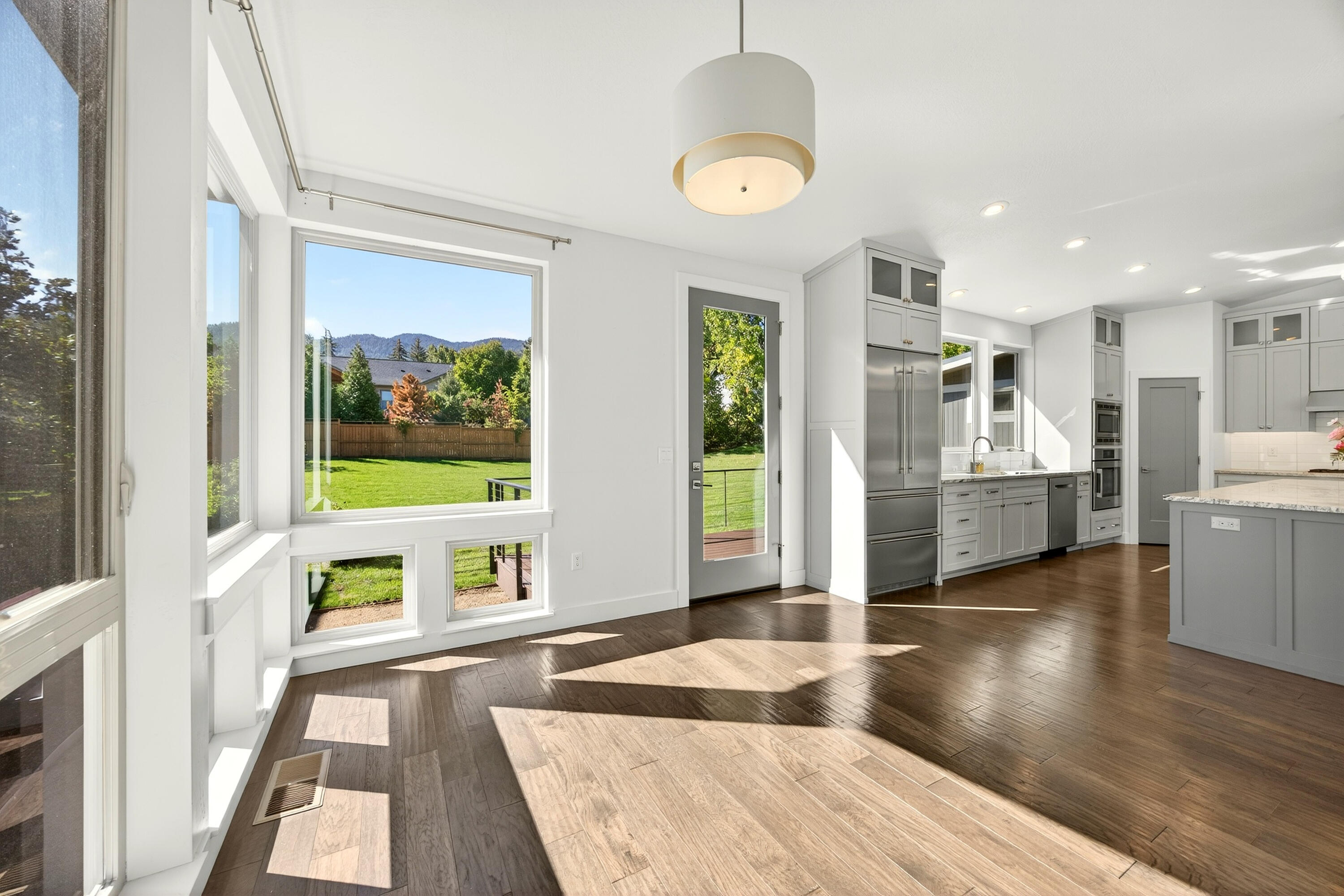 Creekside Meadows - Residential