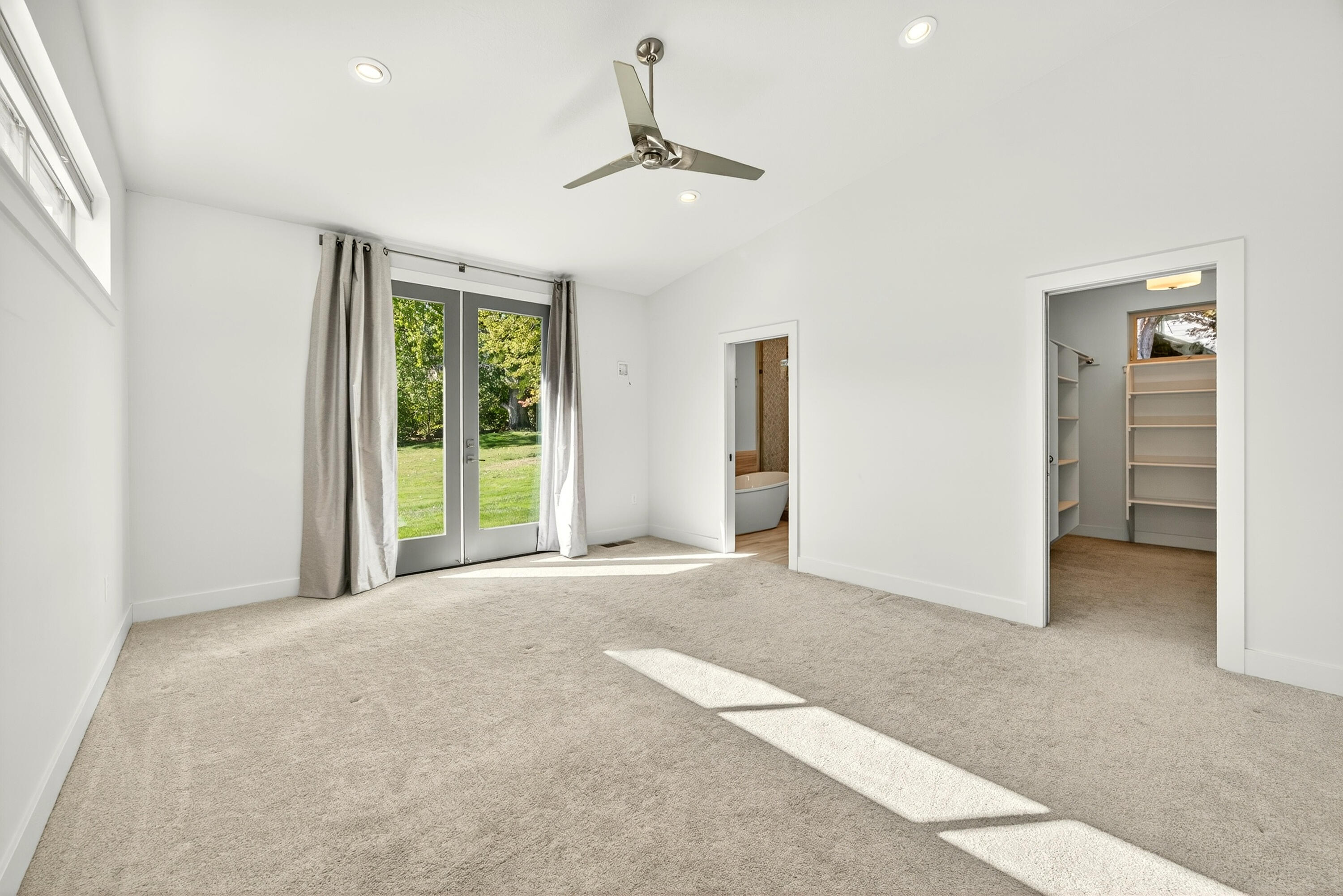 Creekside Meadows - Residential