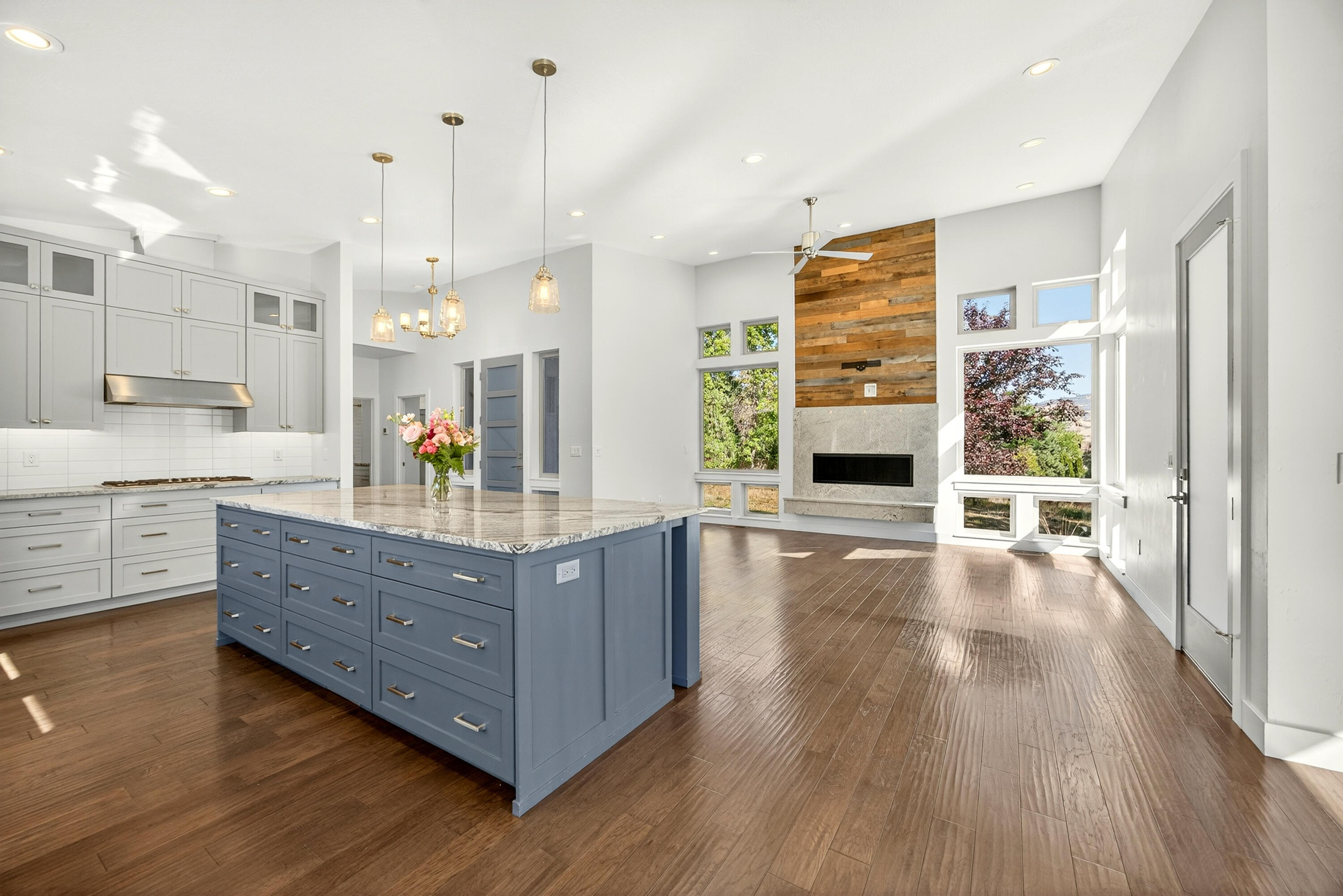 Creekside Meadows - Residential