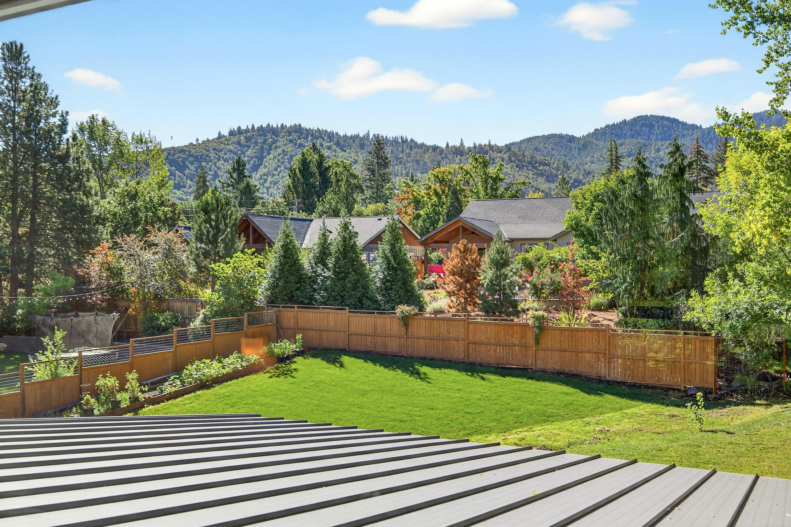 Creekside Meadows - Residential