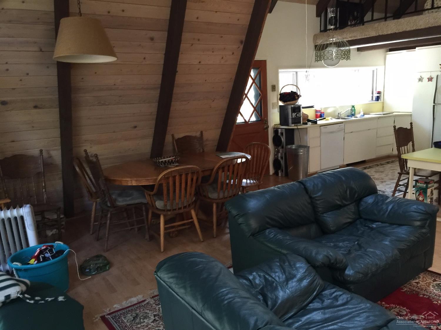 Cres-Del Acres - Residential