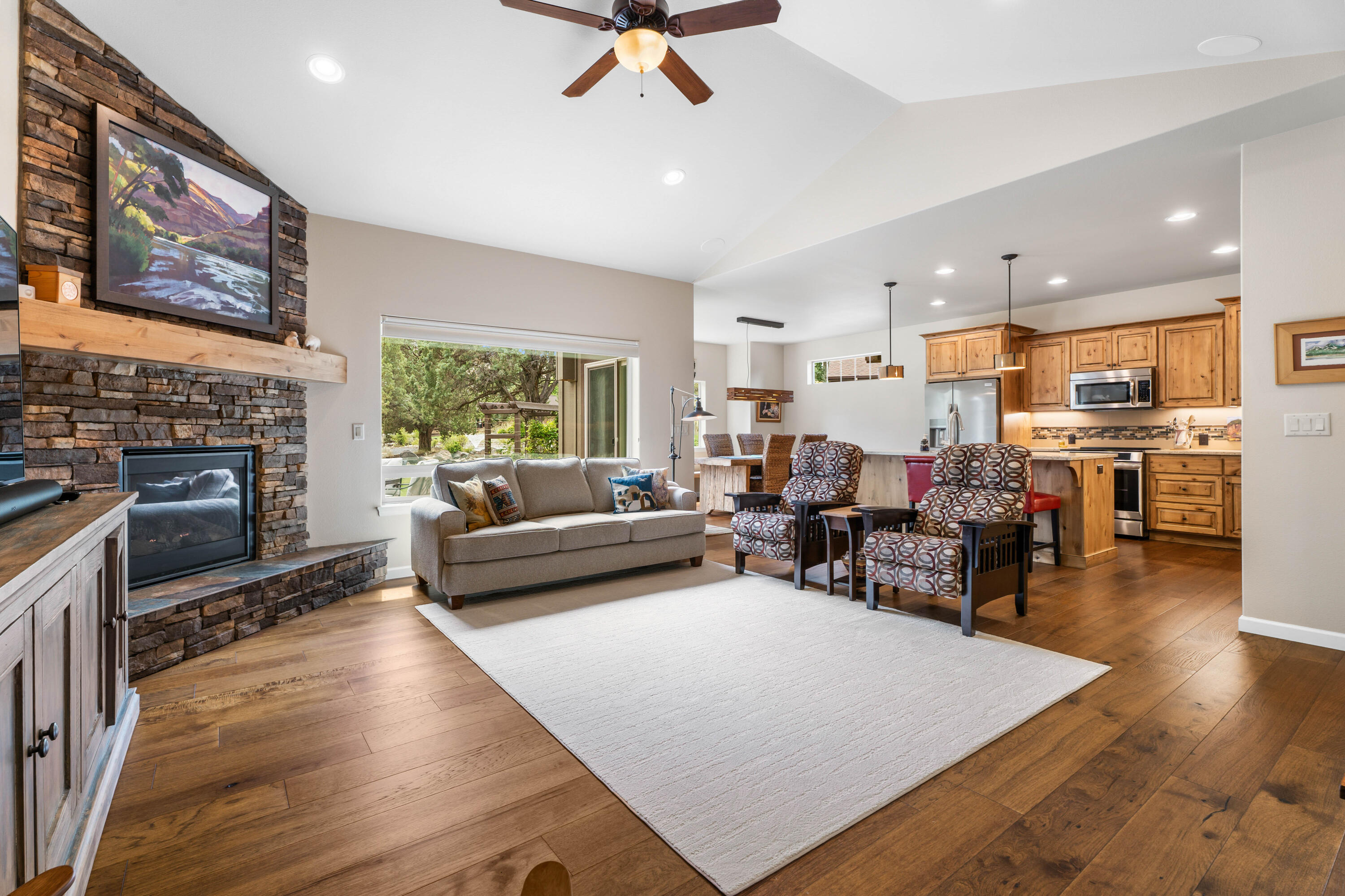 Eagle Crest - Residential