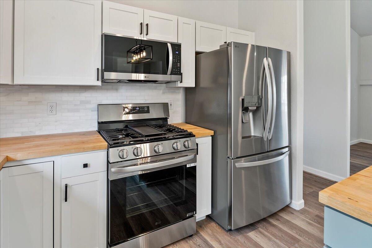 Canyon Point - Residential