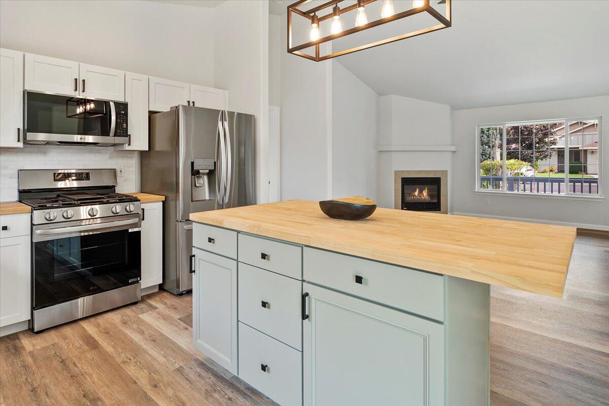 Canyon Point - Residential