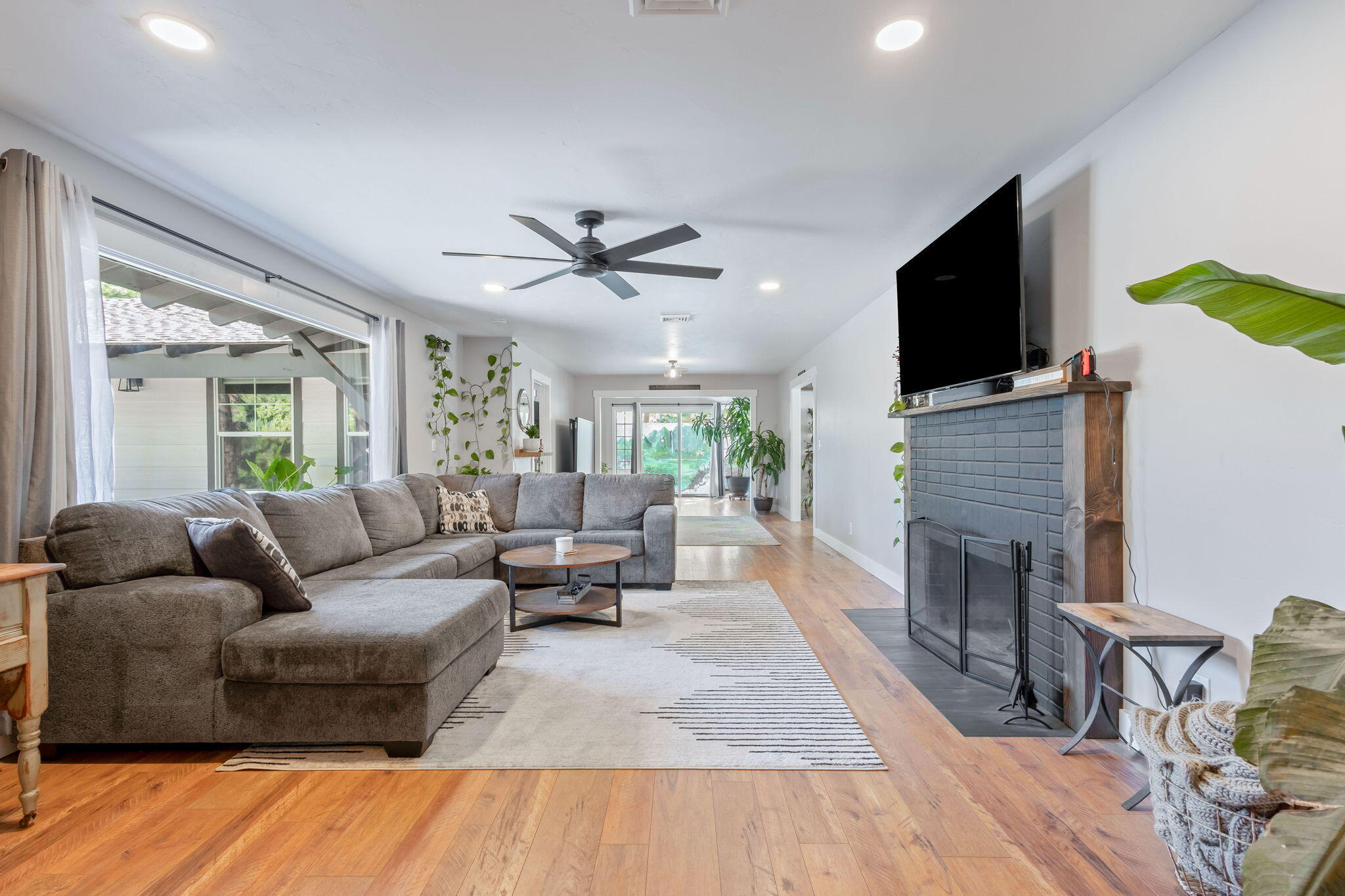 1st Addition Bend Pk - Residential