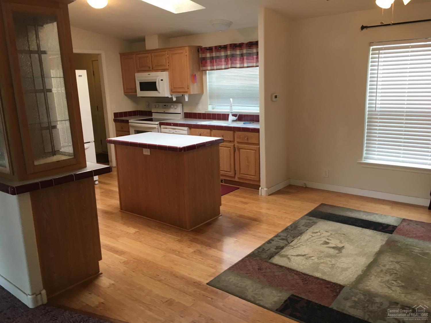 Romaine Village - Residential