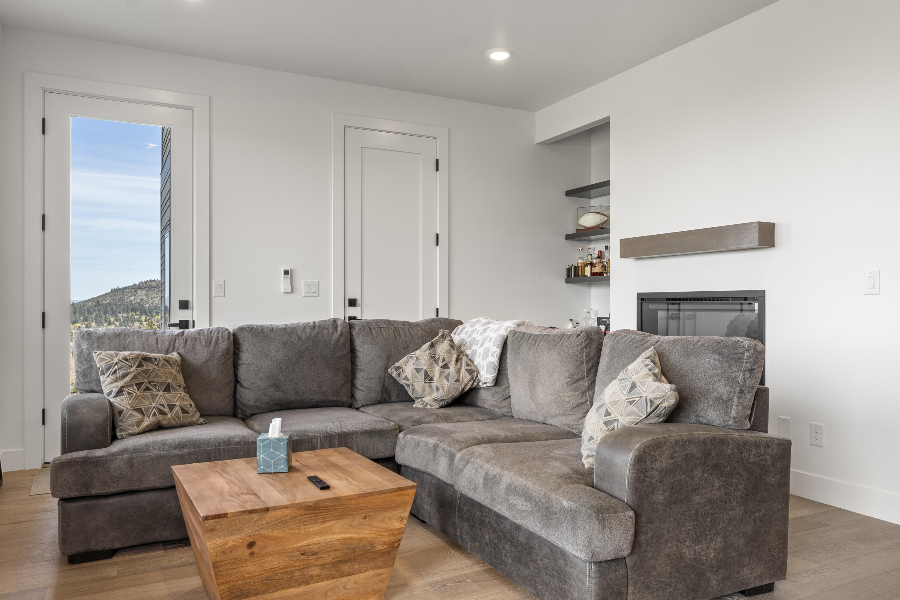 Awbrey Point - Residential