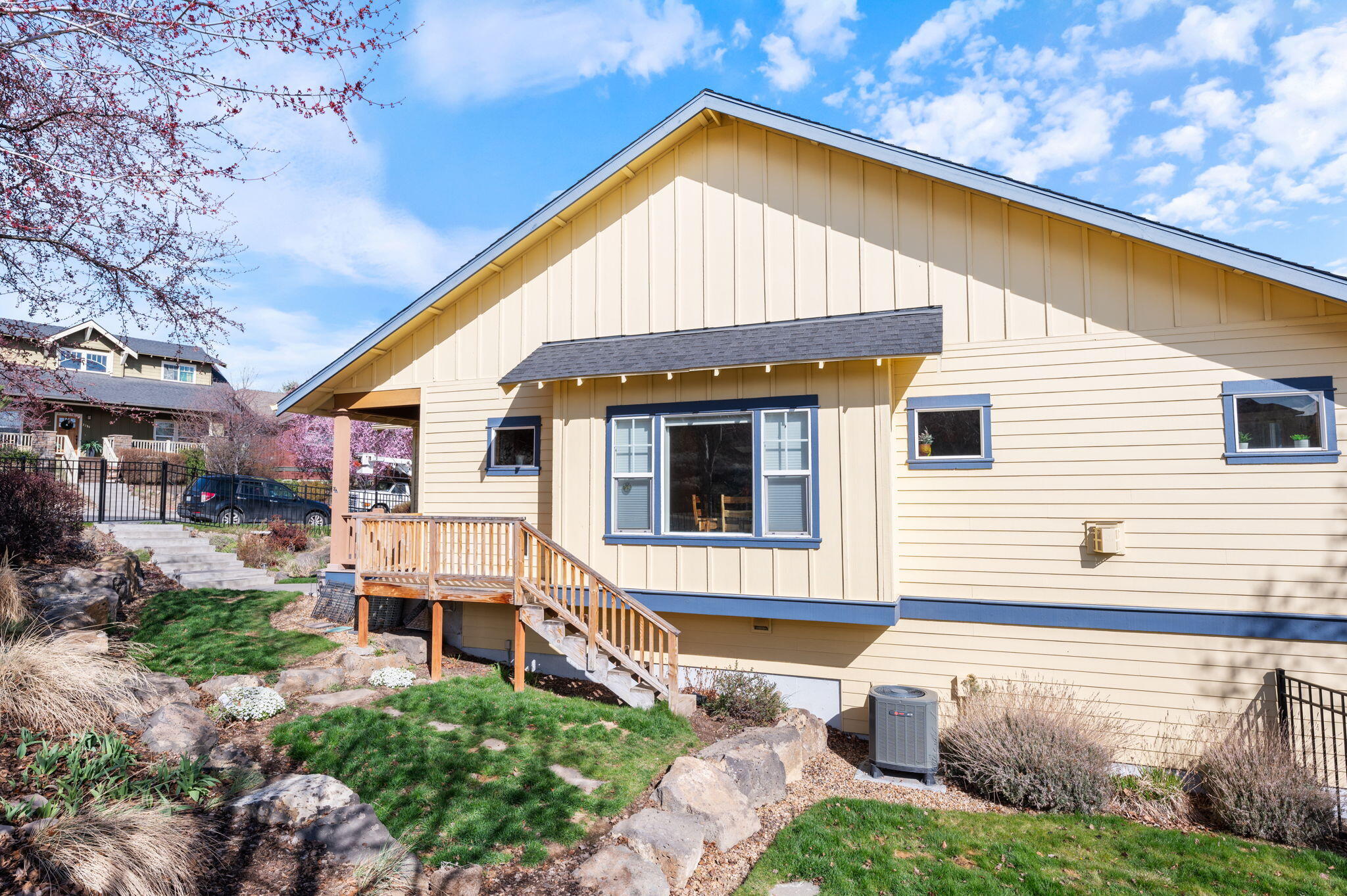 Ridgepointe - Residential