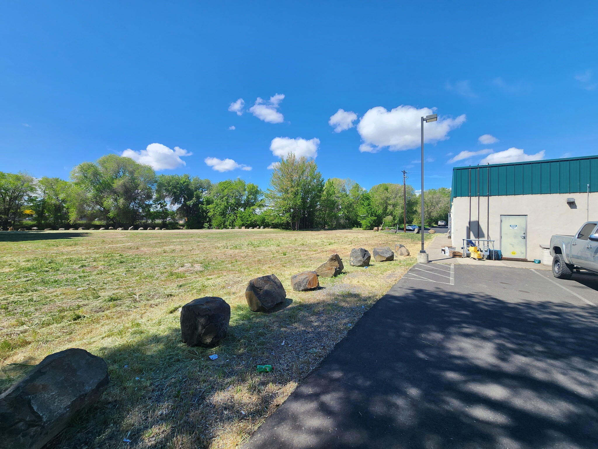 Juniper Hills - Commercial Sale