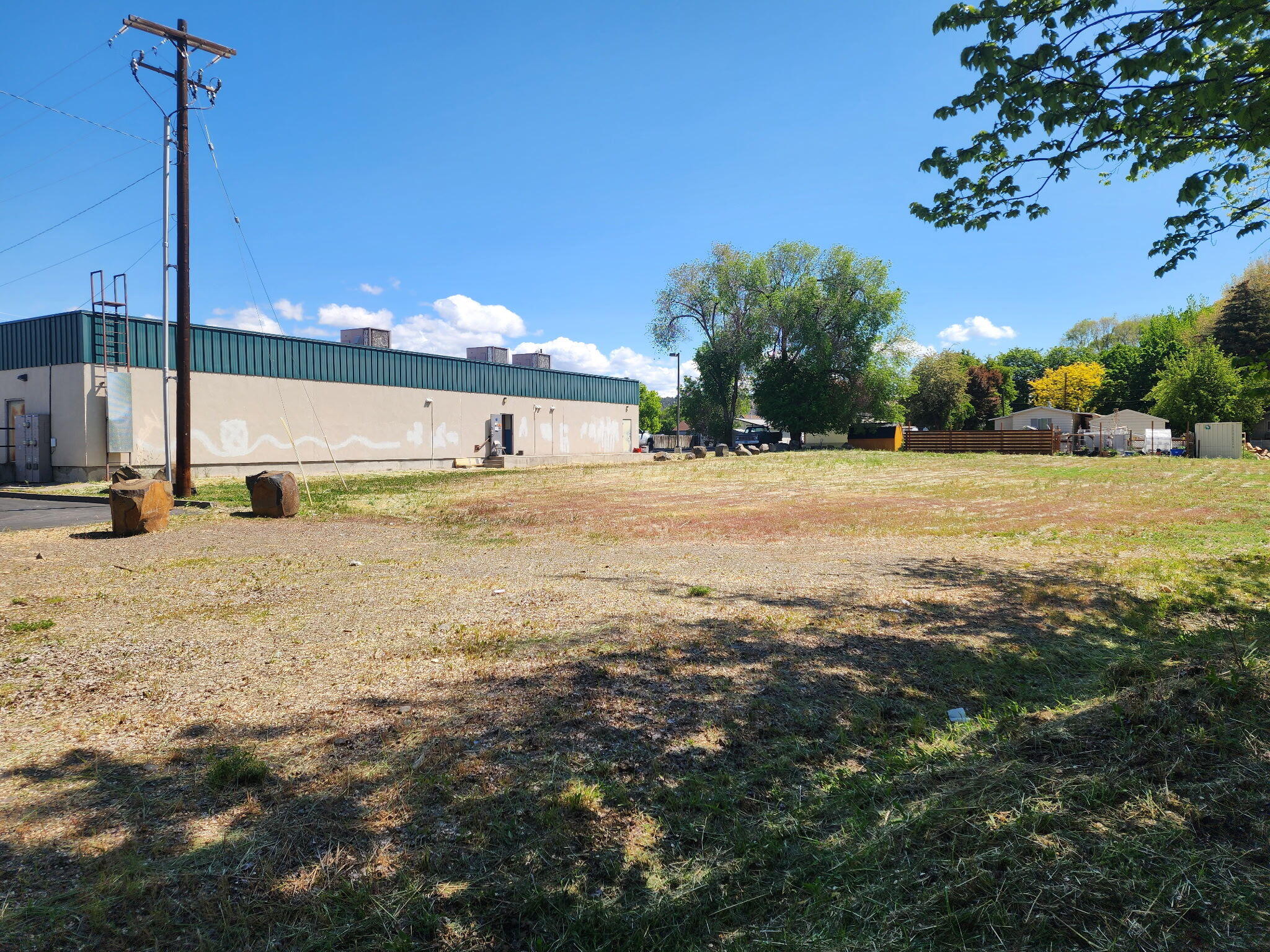 Juniper Hills - Commercial Sale