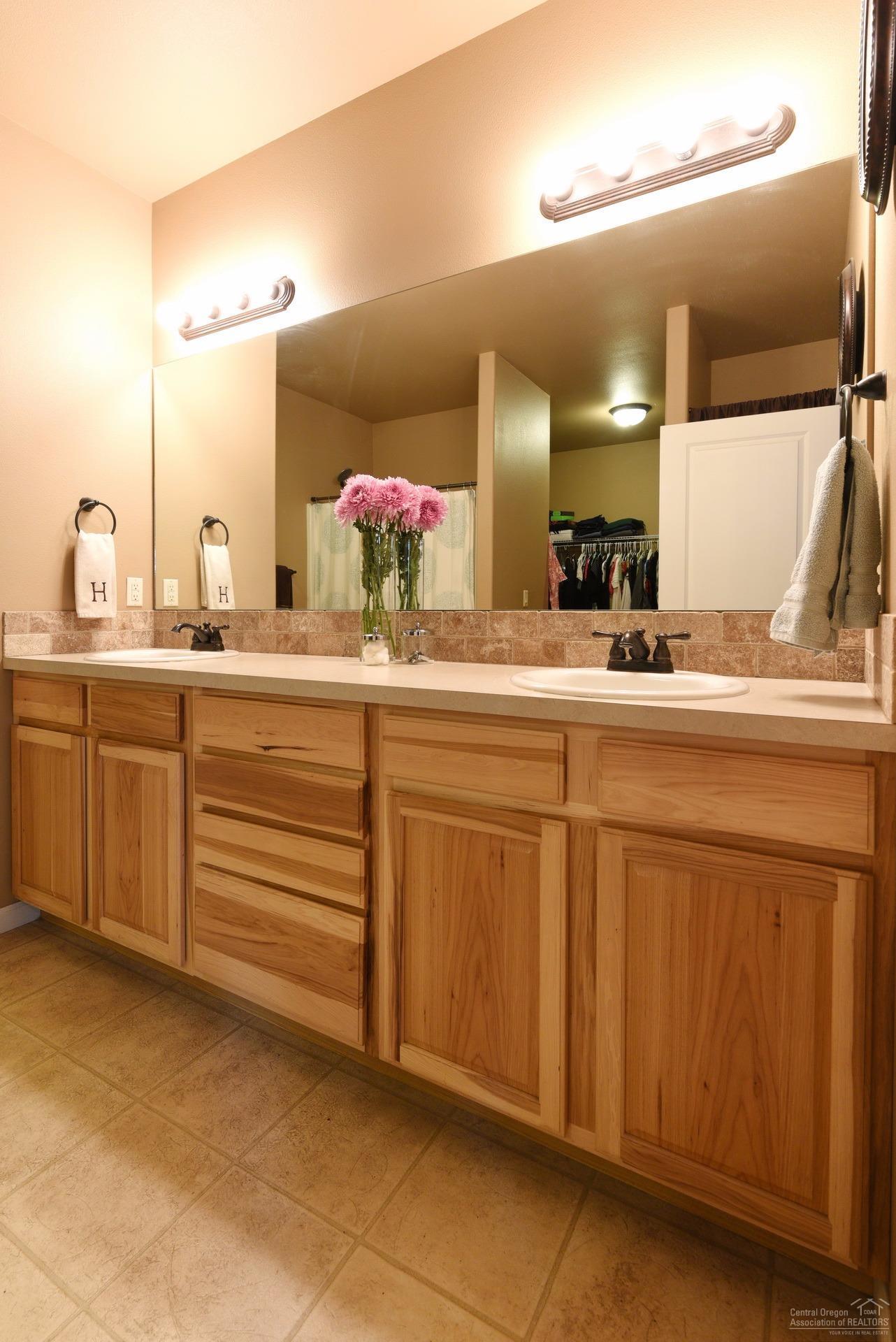 Laurel Springs - Residential