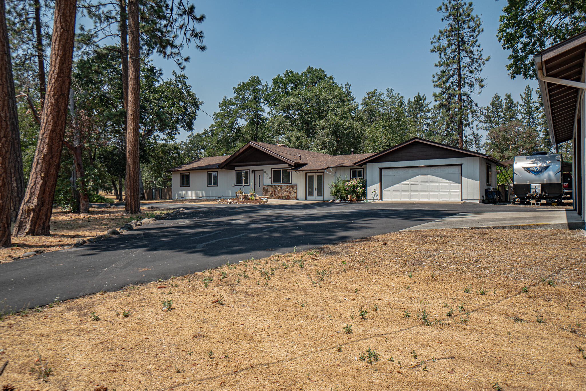 Land Of Many Oaks - Residential