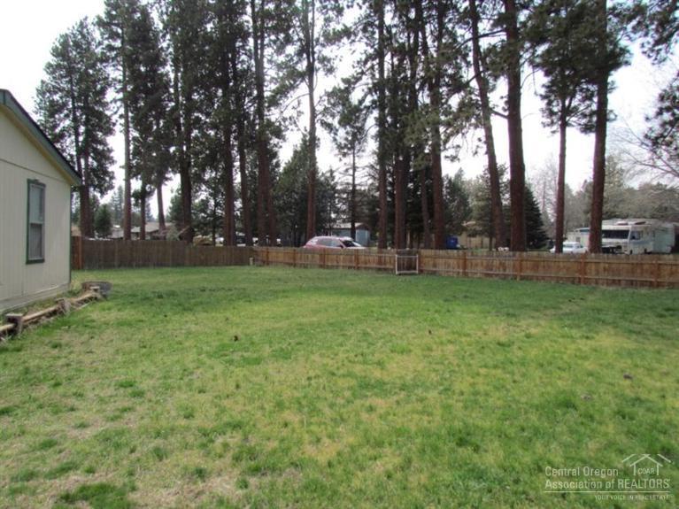 Edge O The Pines - Residential