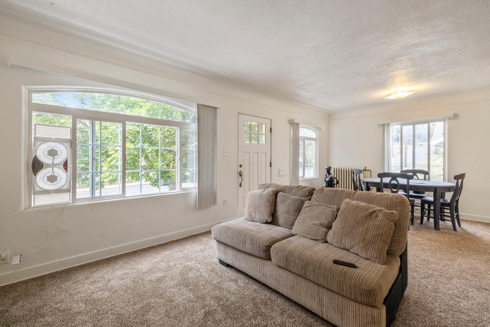 Klamath Falls -Hot Springs Addition - Residential Income