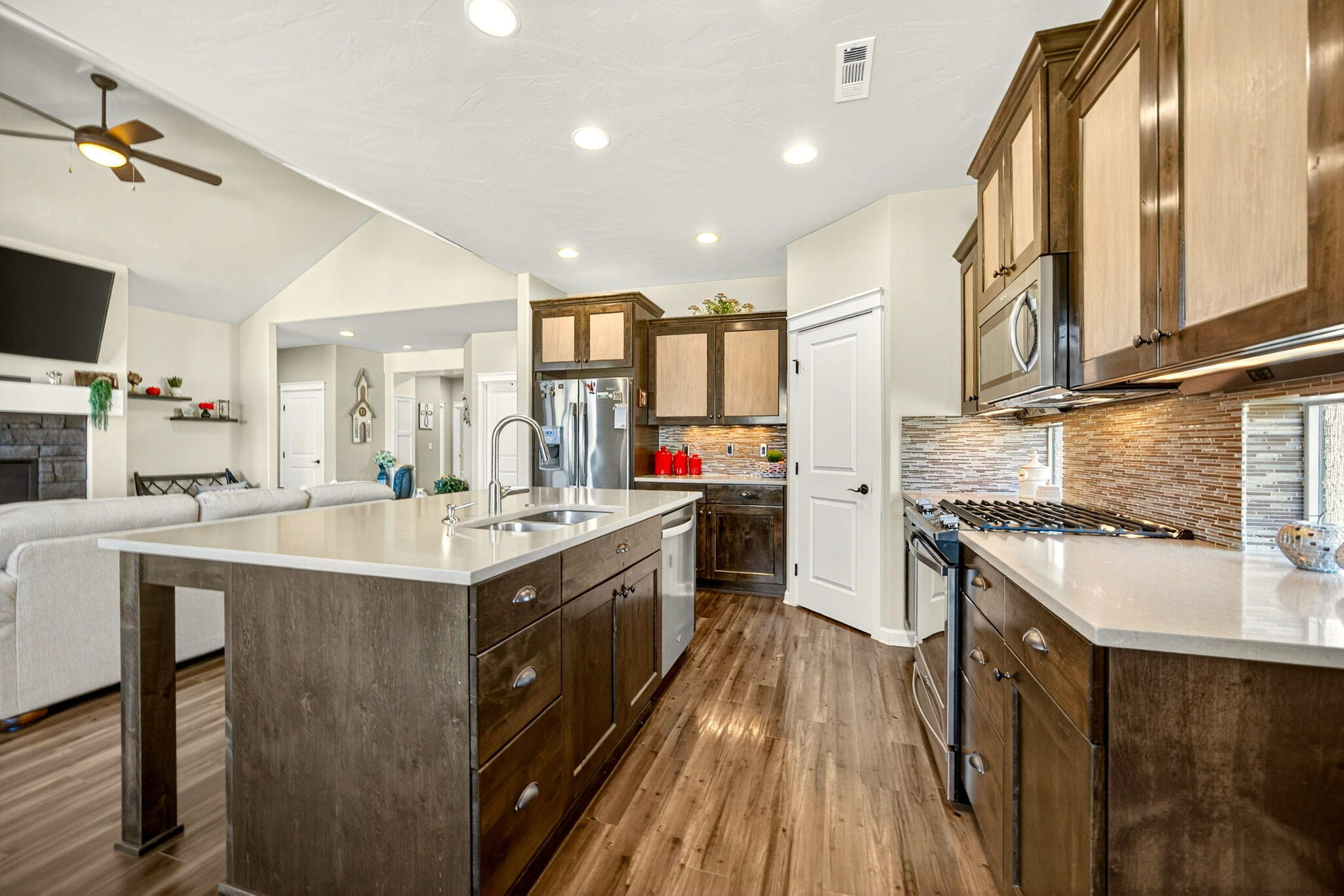 Bella Vista Heights Phases 1 & 2 - Residential