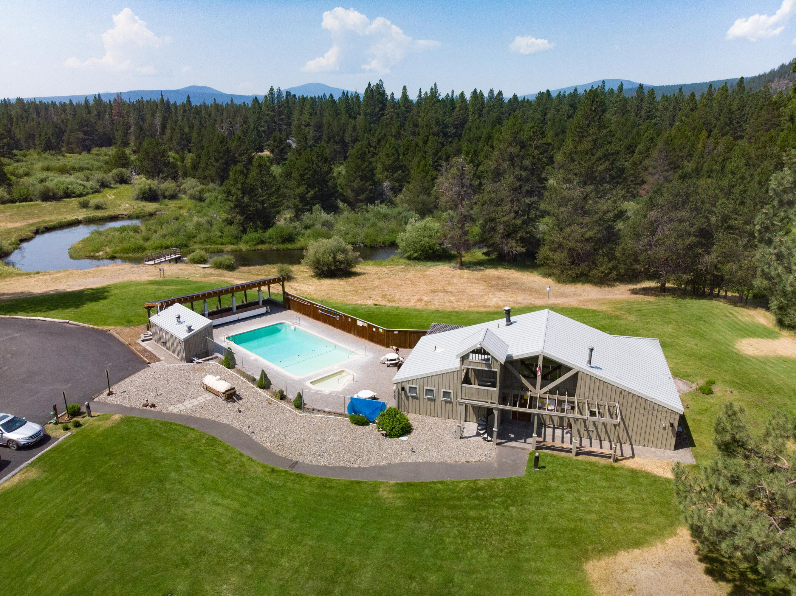 Wagon Trail Acreages - Residential
