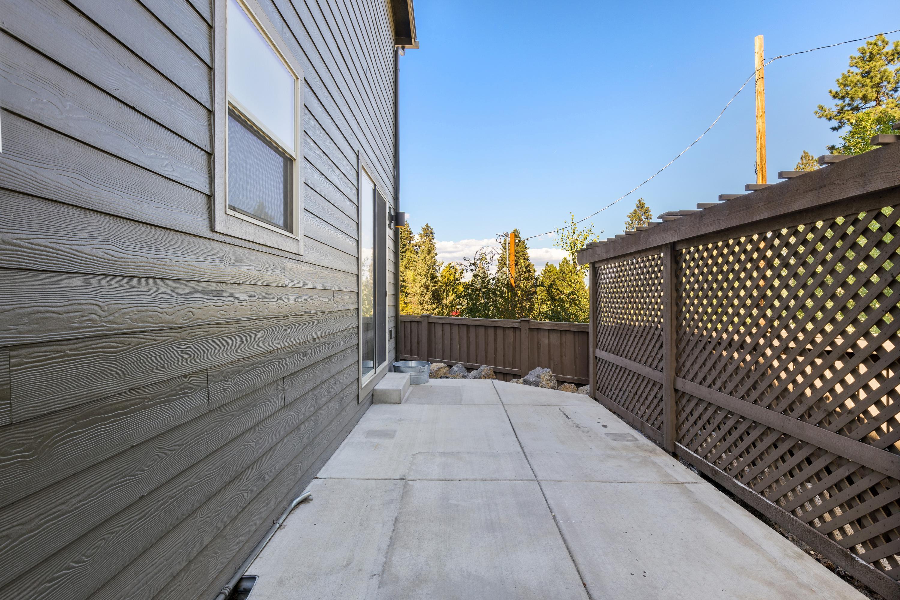 8th Street Cottages - Residential