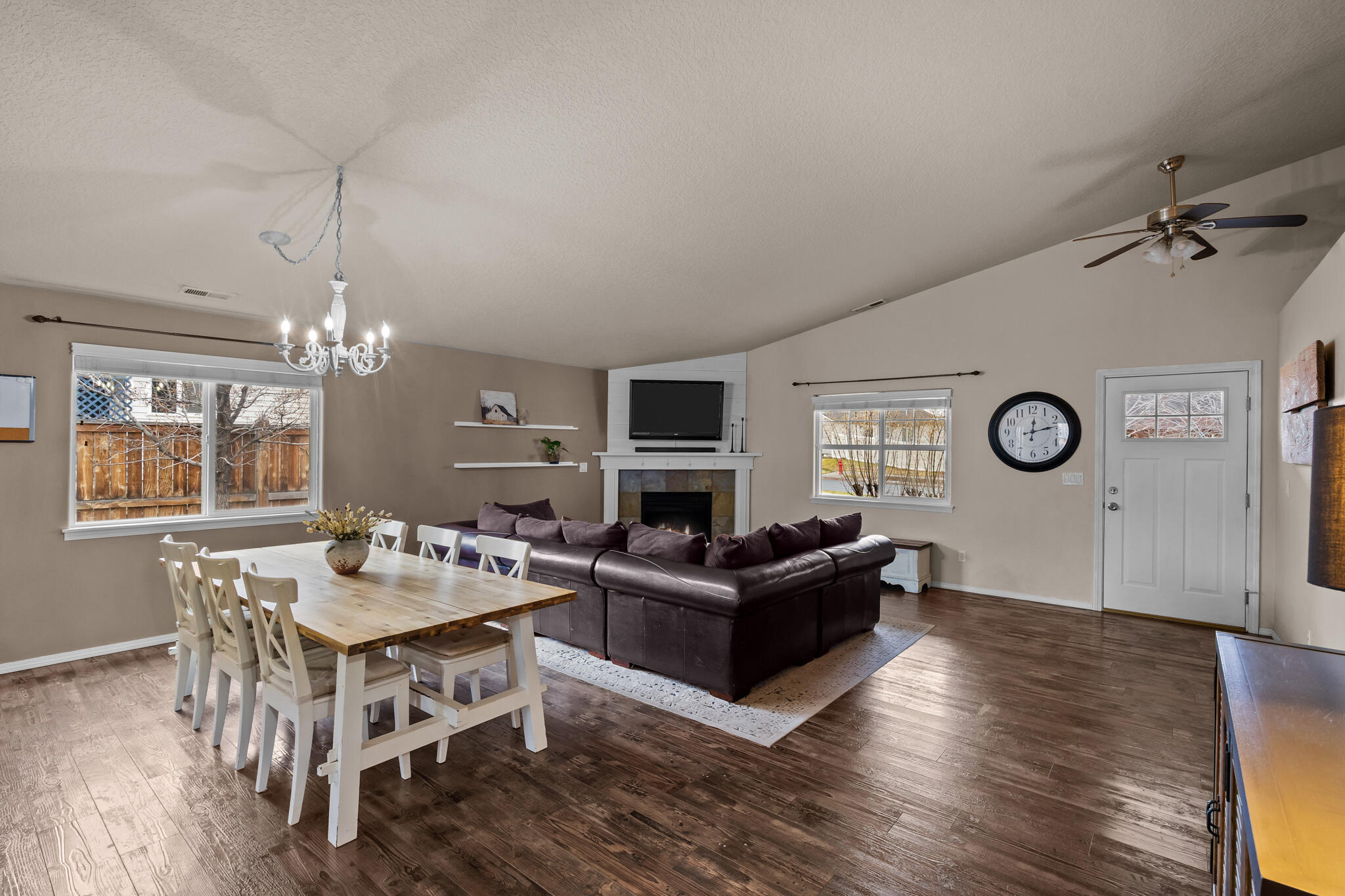 Empire Crossing - Residential