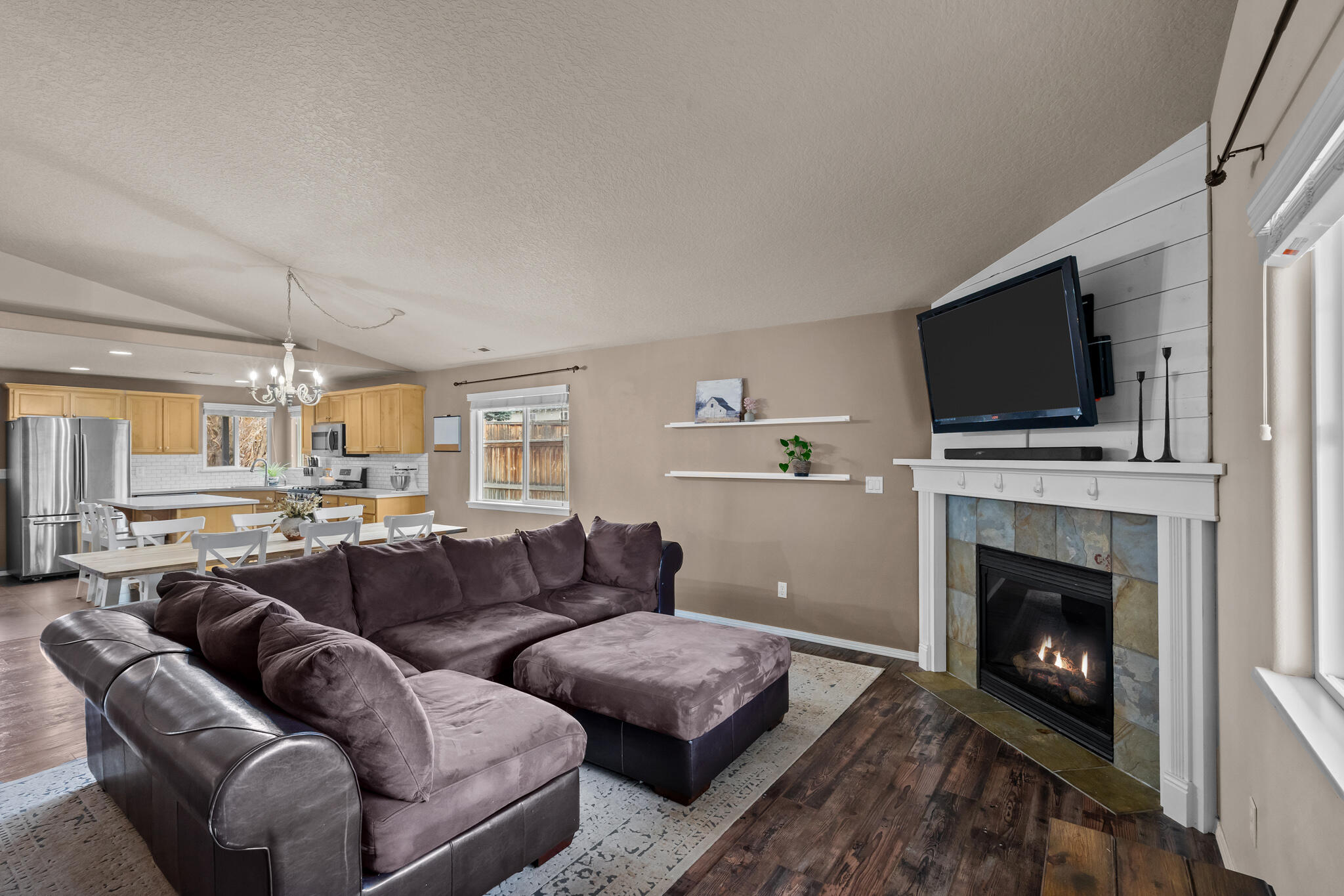 Empire Crossing - Residential