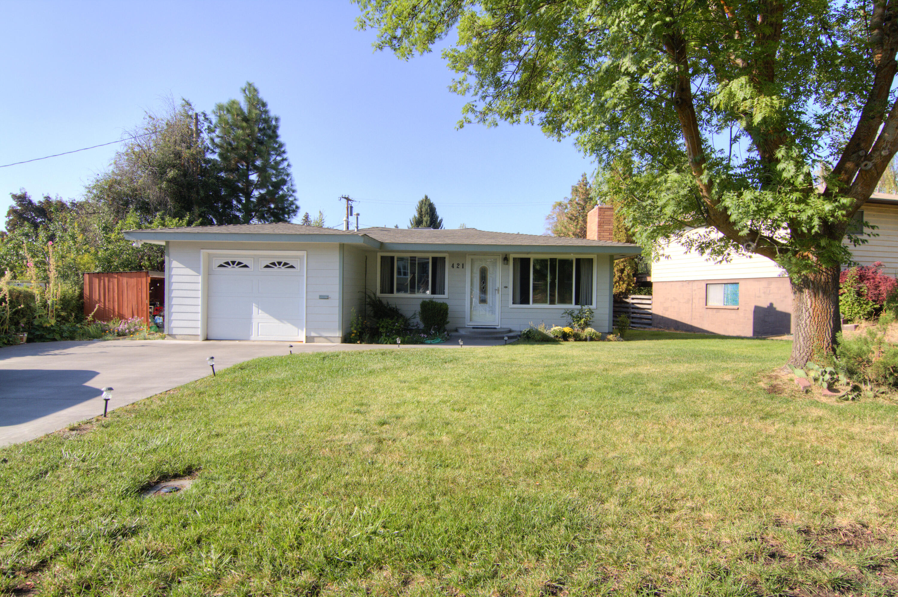 Fantastic home in a great location! Well cared for and maintained by the same owners for 20+ years. Large lot with fruit trees, green space out the back gate, mature landscaping, new siding, decking and paint.