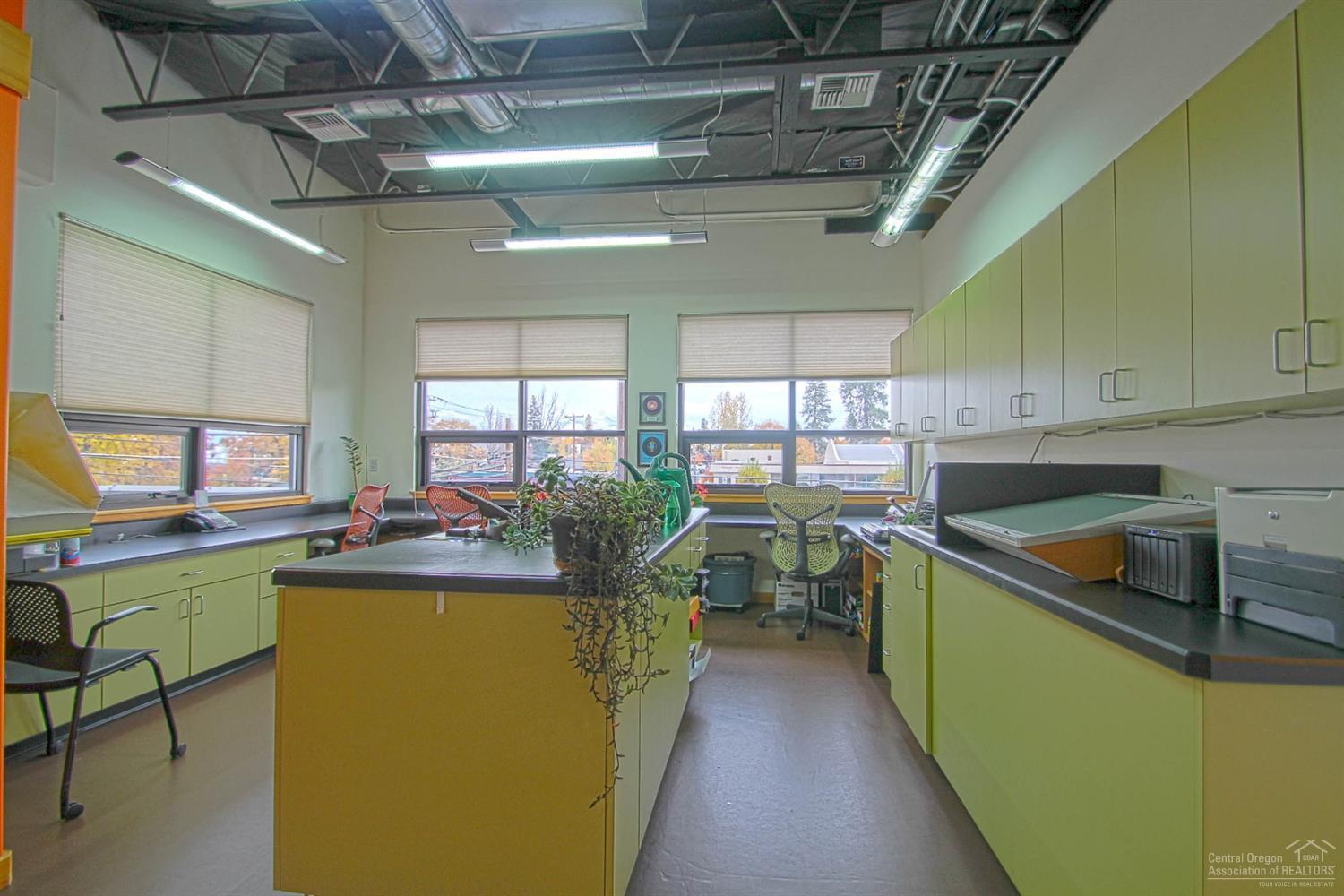 CLAB - Commercial Sale