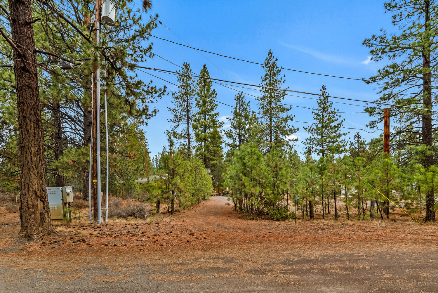 Please contact the listing agent before touring the property. Almost an acre of wooded land in Deschutes River Woods, to build your dream home or cabin. Plenty of room for pets and toys. Close to Bend as well as all of the outdoor activities and adventures that Central Oregon offers. Call for more information.