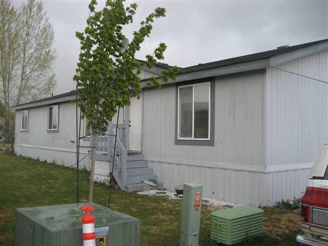 This Is A Nice Manufactured Home Located In A Family Park. Large Closets Throughout The Home, Sky Light And Ceiling Fans In Every Bedroom. 6x8 Storage And A Carport. $298.00 Monthly Rent. Must Be Approved By The Park.Please Give At Least 2 Hours Notice Before Showing. Call First Owner Is Always Home. No Lockbox.