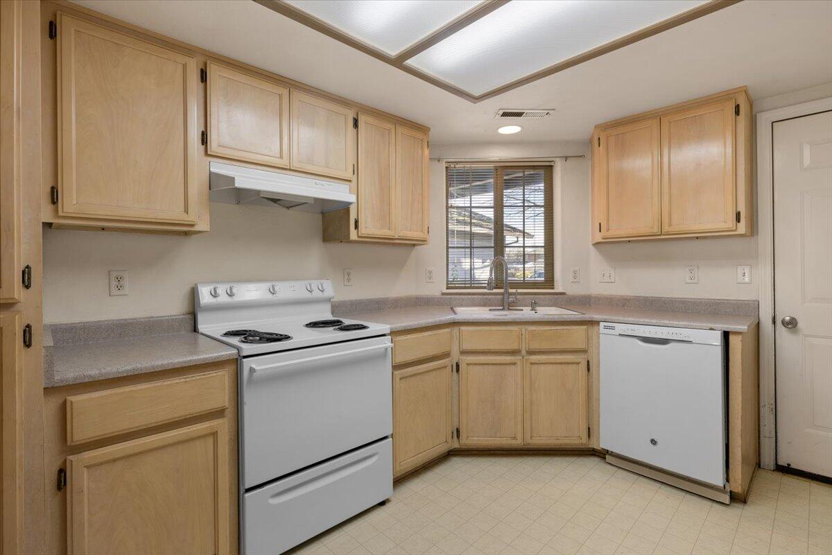 Forest Glen Phase Vii - Residential