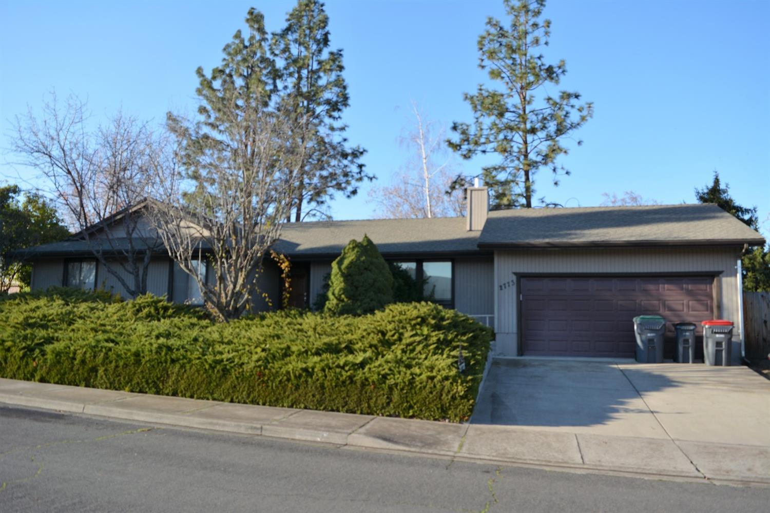 Sold Only. Clean, well maintained home on a cul-de-sac. One listing agent related to seller.