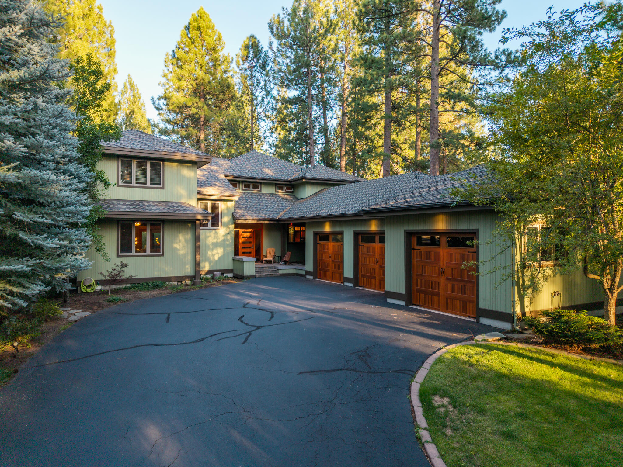 7th Mtn Golf Village - Residential