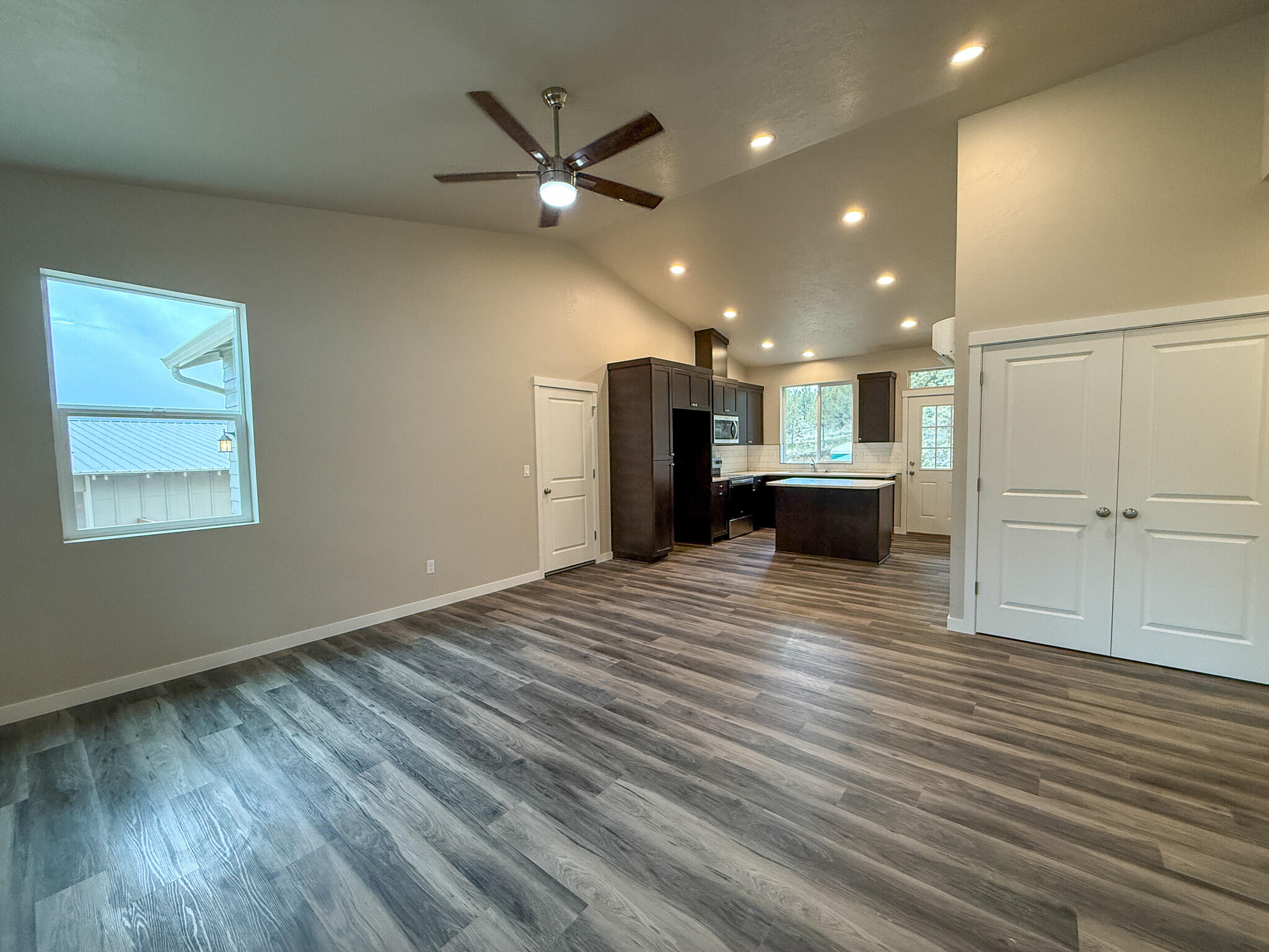 Golden Horseshoe - Residential