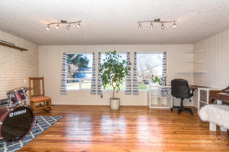 Barnes Butte - Residential