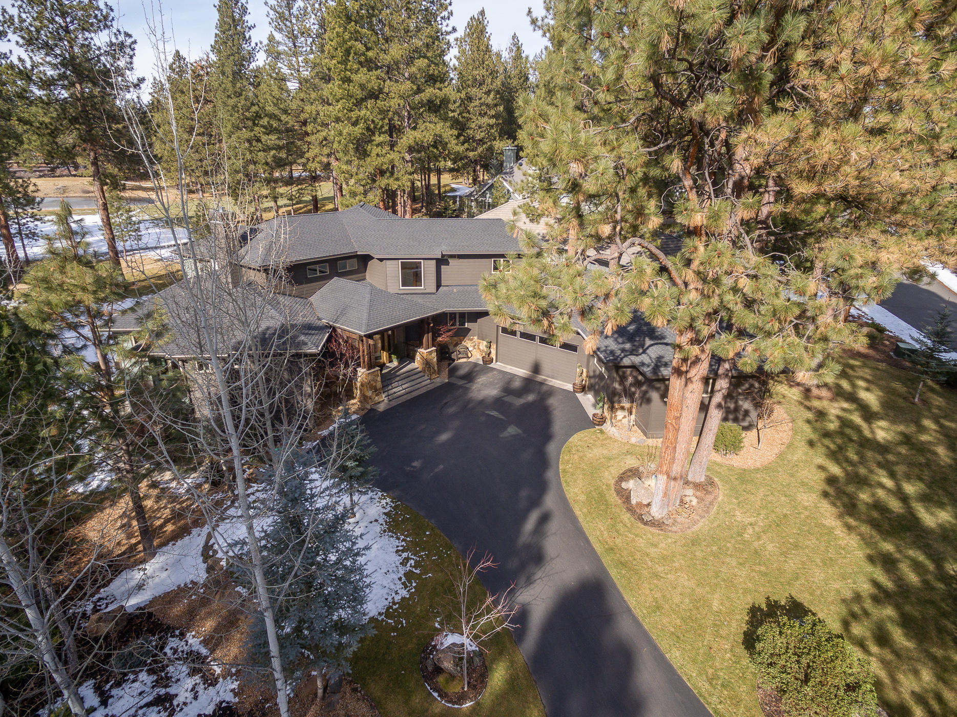 7th Mtn Golf Village - Residential