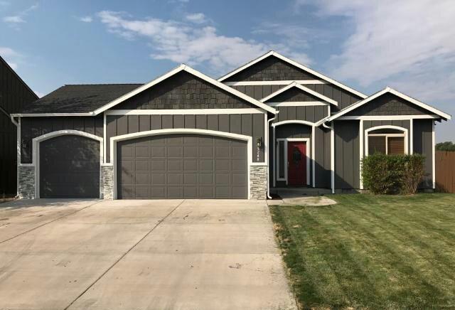 Updated 3 bedroom 2 bath Pheasant Run home. New exterior paint, new laminate wood flooring and upgraded interior. This home has an open concept floor plan that is great for entertaining.